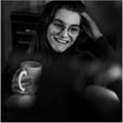 Diplômée en Psychologie et Sociologie, je donne des cours d'Introduction à la Sociologie pour des lycéens ou adultes curieux. 