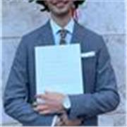 Laureato in Scienze politiche relazioni internazionali
