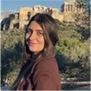 Laureata in lettere offre ripetizioni in latino, letteratura e storia per ragazzi di scuola media e superiori