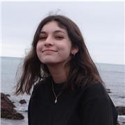 Diplômée à la Sorbonne donne des cours de littératures française et froncophone