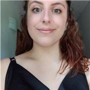 Ragazza diplomata all'istituto tecnico agrario da ripetizioni sulle materie di indirizzo e non solo