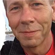 Deutsch-, Informatik- und Musiklehrer für alle Stufen und Schulformen, auch in den Bereichen Nachprüfungen und Zentrale Prüfungen.