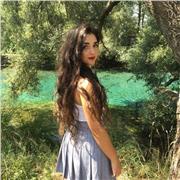 Insegnante di Italiano impartisce lezioni per Stranieri