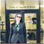 Insegnante laureata in servizi giuridici per 
l'impresa ed in giurisprudenza, praticante avvocato