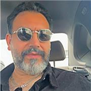 Art Teacher in London – Beginner Friendly Lessons
Hi, I’m an art teacher based in London. I offer private art lessons for beginne