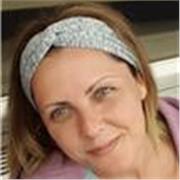 Profesora de inglés especializada en ISE, PET, FCE, CAE y APTIS.