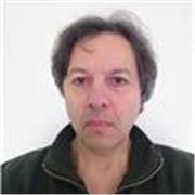 Farò del mio meglio per aiutarvi! Sono però disponibile solo online.