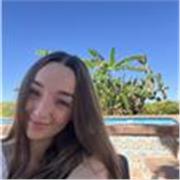 Profesora de inglés imparte clases particulares alumnos desde primaria hasta bachillerato