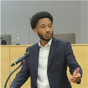 Professeur particulier donne des cours de soutien scolaire pour lycéen notamment en français, philosophie et sciences sociales