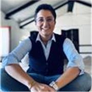 Cerchi un insegnante in ambito turistico?
Dimmi di cosa hai bisogno.