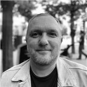 Cours de langue russe et course de hip-hop pour adolescents