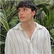 Studente di giurisprudenza offre ripetizioni di diritto (o economia) per ragazzi delle superiori, e per tutte le materie per gli studenti di scuole elementari e medie