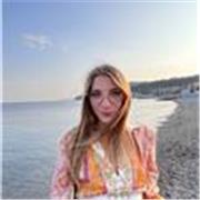 Offro ripetizioni individuali o di gruppo a bambini o giovani adolescenti, finalizzate a migliorare l'apprendimento. 