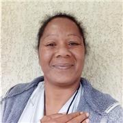 Bachelière en Sciences Médico-Sociales, j'offre des cours de soutien scolaire pour les enfants en primaire.