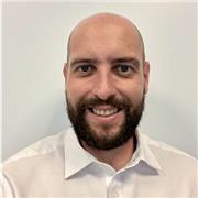 Laureato magistrale in finanza impartisce lezioni private di matematica per medie e superiori. Esperienza pregressa