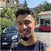 Offro ripetizioni in inglese con focus particolare alle abilità di ascolto e comunicazione.