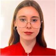 Estudiante universitaria dispuesta a cuidar y ayudar con deberes de primaria de cualquier asignatura 