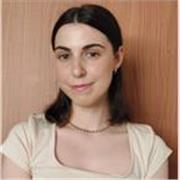 Estudiante de Humanidades con mención en patrimonio y filosofía que puede dar clases a todos los niveles. 