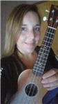 Profesora de música y guitarra clásica. dedicada a la enseñanza en la primer infancia y creación de talleres