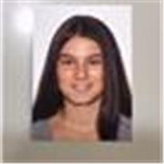 Licenciada en educación primaria y con mención en educación física.