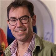 Doy clases de ofimática, principalmente word y excell, y oriento a alumnos jóvenes sobre el futuro laboral y educativo