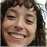 Offro aiuto compiti/ripetizioni a bambini/e e ragazzi/e, soprattutto nelle materie umanistiche. 