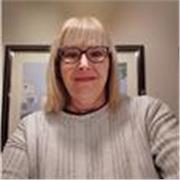 Profesor de Primaria y Tecnico en Jardín de Infancia apta para infantil  y primaria .
