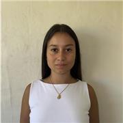 Soy alumna de derecho en la Universidad de Málaga, muy responsable. Dispongo del certificado Cambridge C1