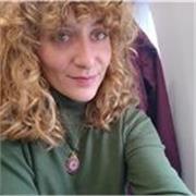 Insegnante di primaria: coltivo amore profondo per l'apprendimento autentico.