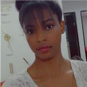 Profesora se apoyo escolar especializada en niños de preescolar hasta primero de secundaria