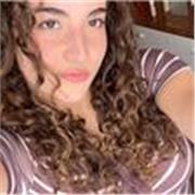 Estudiante de Marketing con Matrícula de Honor ofrece clases particulares y cuidado de niños⁠.