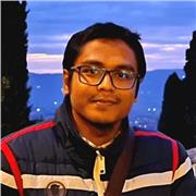 Offro aiuto ai bambini e a chiunque stia imparando la lingua inglese con i compiti o i compiti.