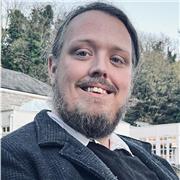 I am a competent and friendly English as a second language tutor who specialises in building confidence in one to one classes.