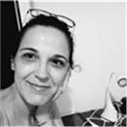 ¡Hola! Soy profesora de español titulada con más de 15 años de experiencia. He trabajado tanto fuera de España (13 años) y llevo 7 años trabajando en Barcelona. Me adapto a las necesidades del alumno respetando los ritmos de aprendizaje. Trabajo con todos