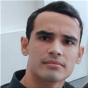 Professor de Educação Física, ensina todas as idades em diversos esportes, com especialidade em Futebol!