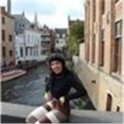 Profesora italiana nativa, cercana y motivada, con 26 años y una formación universitaria en Lenguas y Relaciones Internacionales.