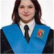 Estoy graduada en estudios clásicos, pero no sólo de latín y griego, sino también historia, arte, arqueología