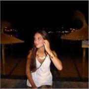 Soy Laura, tengo 18 años y soy bilingüe en inglés y alemán. Tengo el C2 en inglés y el título de Bachillerato Americano