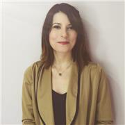 Professeure d’espagnol native, certifiée par l’Institut Cervantes et diplômée en communication et médias : apprenez avec une professionnelle passionnée et connectée au monde réel