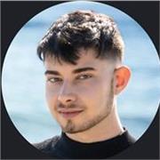 Profesor titulado con mas de 2 años de experiencia y con máster en las 3 especialidades 