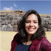 Hablante nativa de español, ofrece clases a extranjeros que quieren aprender o ampliar su conocimiento en el idioma