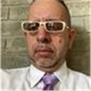 Profesor de Inglés que imparte clases a adolescentes y adultos
