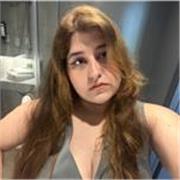 Profesora especializada en dar clases de inglés a niños y adolescentes