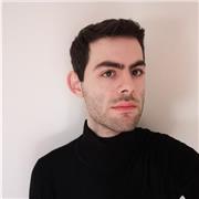 Docente impartisce lezioni di lingua ( inglese e spagnolo), storia e geografia