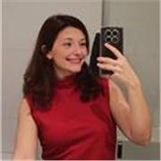 Soy una persona paciente, responsable y cercana, con vocación por la enseñanza. Me adapto a las necesidades de cada estudiante.