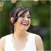 Docente di biologia alle scuole superiori e matematica e scienze alle scuole medie.