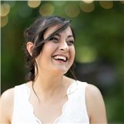 Docente di biologia alle scuole superiori e matematica e scienze alle scuole medie.