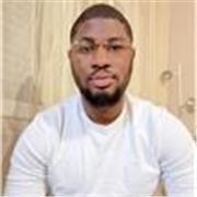 Jeune étudiant natif français passionné de sport principalement de football 