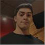 Profesor de materias para alumnos que quieran aprender lo basico de marketing e introducirlos en las redes sociales