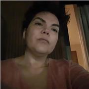 He estudiado toda mi vida en colegios ingleses. Puedo ayudar a adultos profesionales de habla inglesa a aprender español, y viceversa